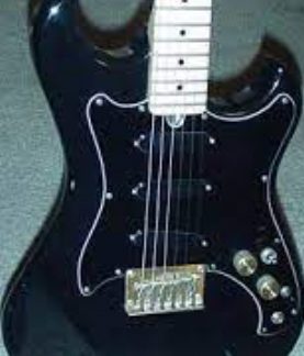 PG 8492: ELECTRA PHOENIX X-140 GUITAR