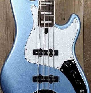 PG 8450: LAKLAND USA 2007 DARRYL JONES MODEL 4 STRING