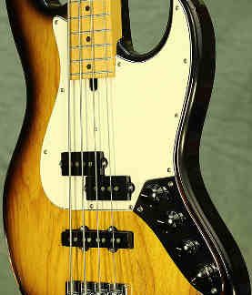 PG 912: MIKE LULL CUSTOM M4V P-PICKUP BASS