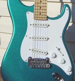 PG 618 G & L USA 1993 Legacy