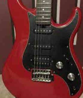 PG 51202: YAMAHA SE 112 GUITAR