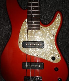 PG 32594: IBANEZ TR 300 BASS