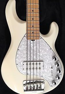 PG 34002: Music Man USA Stingray 5 String Piezo - 6 Bolt Neck