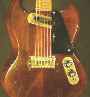 PG 15304: 1971-72 GIBSON SG-100