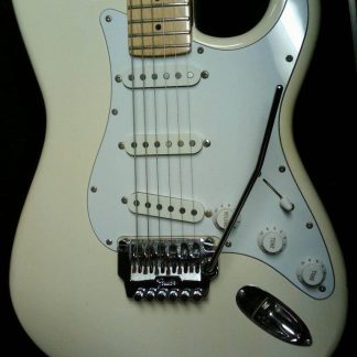 PG 4032:  FENDER JAPAN STRAT