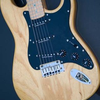 PG 4064: FENDER  "LITE ASH" STRAT